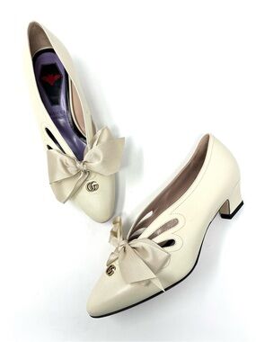 NEW Gucci GG Logo Bow Low Kitten Heels Pumps Cream Ivory Bridal Wedding 36.5 6.5